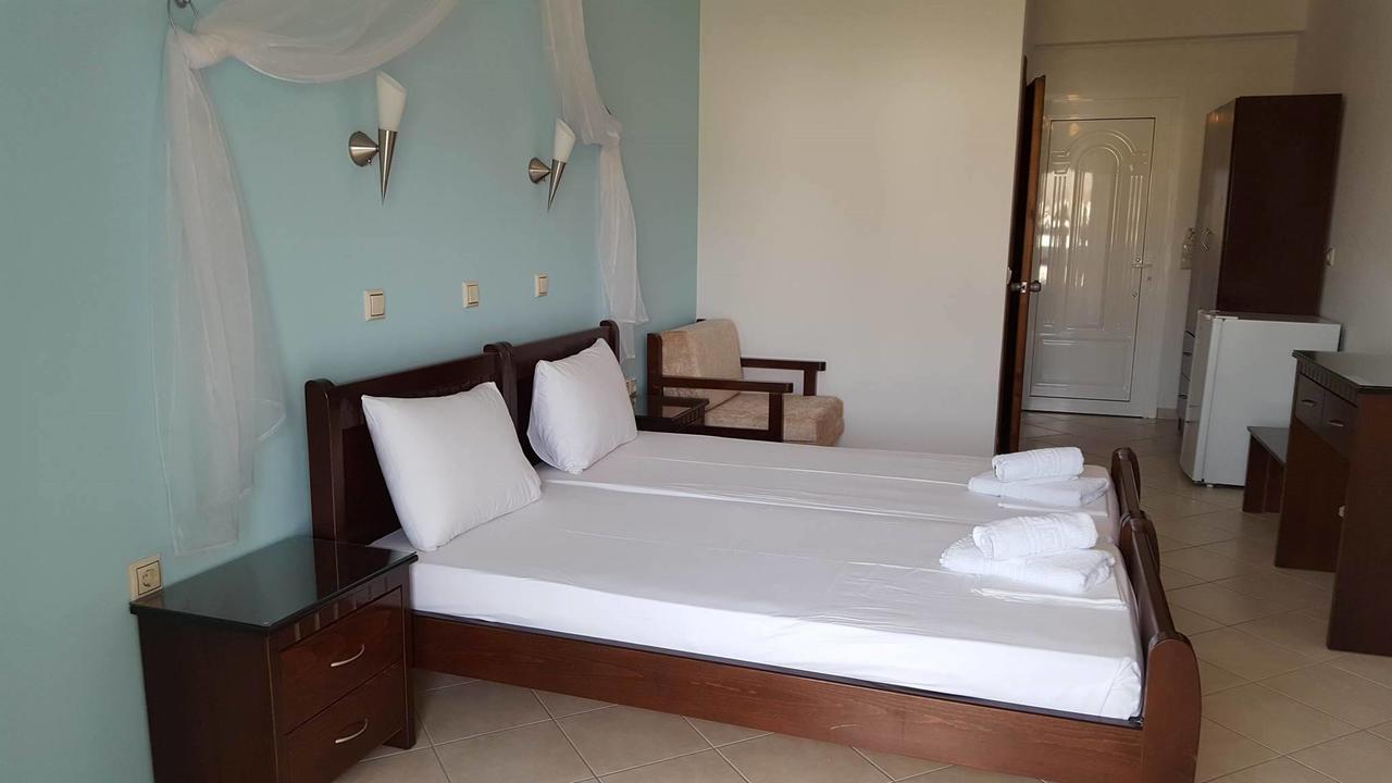 Hotel Alexandros Ammoudia Exterior photo